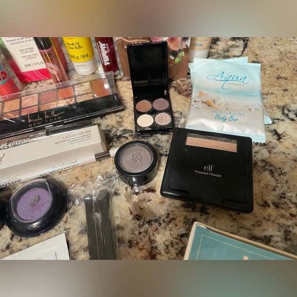 Lot of make-up & beauty* skin care*Nuria*Laritzy*Lancome*NYX*Biore*Sephora* - Picture 3 of 7